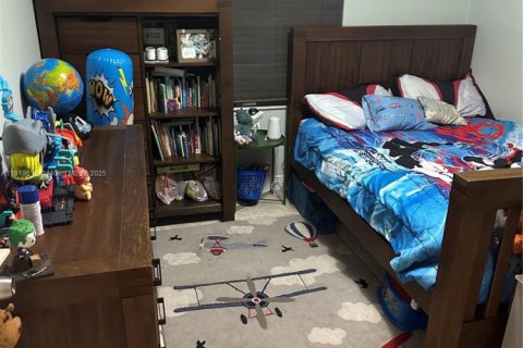 Casa en venta en Miami, Florida, 3 dormitorios, 131.36 m2 № 1973982 - foto 15