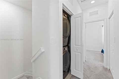 Touwnhouse à vendre à Homestead, Floride: 3 chambres, 123.37 m2 № 2025647 - photo 17