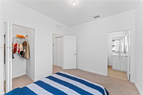 Touwnhouse à vendre à Homestead, Floride: 3 chambres, 123.37 m2 № 2025647 - photo 16