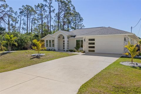 Villa ou maison à louer à North Port, Floride: 3 chambres, 131.36 m2 № 2116462 - photo 2