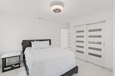Villa ou maison à louer à North Port, Floride: 3 chambres, 131.36 m2 № 2116462 - photo 22