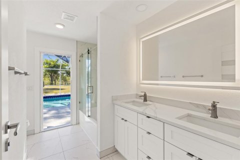 Villa ou maison à louer à North Port, Floride: 3 chambres, 131.36 m2 № 2116462 - photo 18