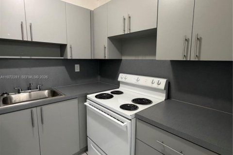 Apartamento en Miami, Florida 2 dormitorios, 3027.68 m2 № 2035945