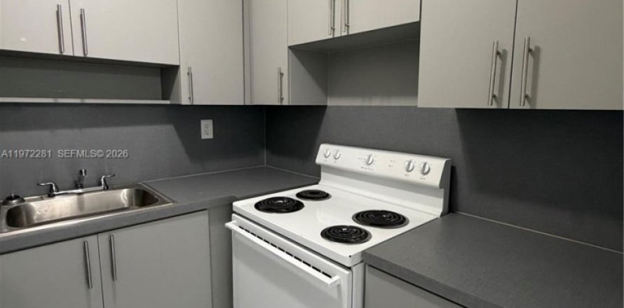 Apartamento en Miami, Florida 2 dormitorios, 3027.68 m2 № 2035945