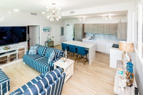 Condo in Sunny Isles Beach, Florida, 2 bedrooms  № 1812050 - photo 9