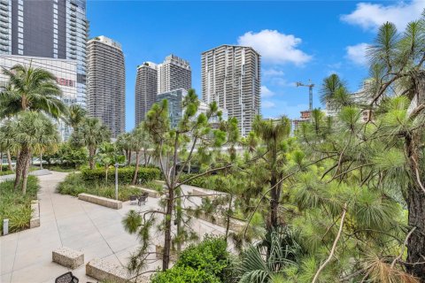 Copropriété à vendre à Miami, Floride: 2 chambres, 117.52 m2 № 1938052 - photo 14