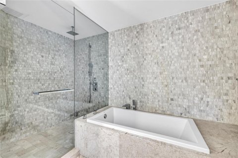 Condominio en venta en Miami, Florida, 2 dormitorios, 117.52 m2 № 1938052 - foto 26