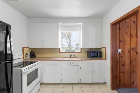 House in Flagler Beach, Florida 2 bedrooms, 92.62 sq.m. № 1765518 - photo 11