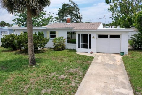 House in Flagler Beach, Florida 2 bedrooms, 92.62 sq.m. № 1765518 - photo 1