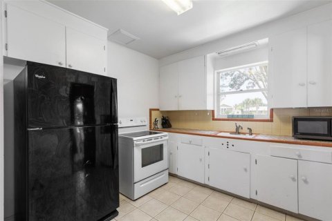 House in Flagler Beach, Florida 2 bedrooms, 92.62 sq.m. № 1765518 - photo 13