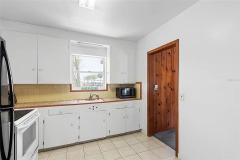 House in Flagler Beach, Florida 2 bedrooms, 92.62 sq.m. № 1765518 - photo 10