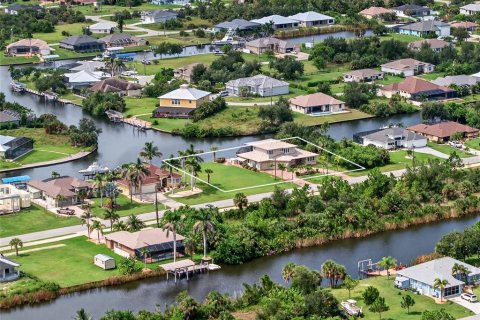 Villa ou maison à vendre à Port Charlotte, Floride: 4 chambres, 301.93 m2 № 1904772 - photo 3