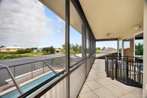 Villa ou maison à vendre à Port Charlotte, Floride: 4 chambres, 301.93 m2 № 1904772 - photo 29