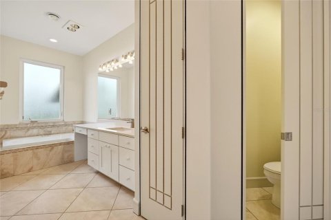 Villa ou maison à vendre à Port Charlotte, Floride: 4 chambres, 301.93 m2 № 1904772 - photo 18