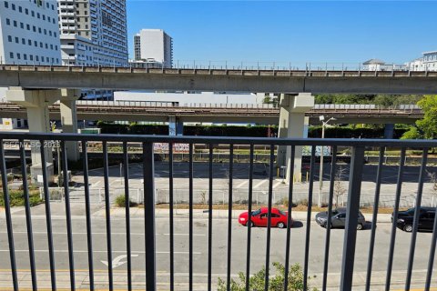 Condominio en alquiler en Miami, Florida, 1 dormitorio, 53.42 m2 № 2048893 - foto 10