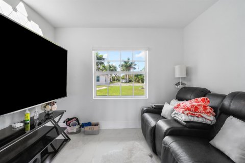 Villa ou maison à vendre à Jupiter, Floride: 3 chambres, 305.28 m2 № 2270418 - photo 26