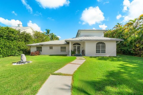 Villa ou maison à vendre à Jupiter, Floride: 3 chambres, 305.28 m2 № 2270418 - photo 8
