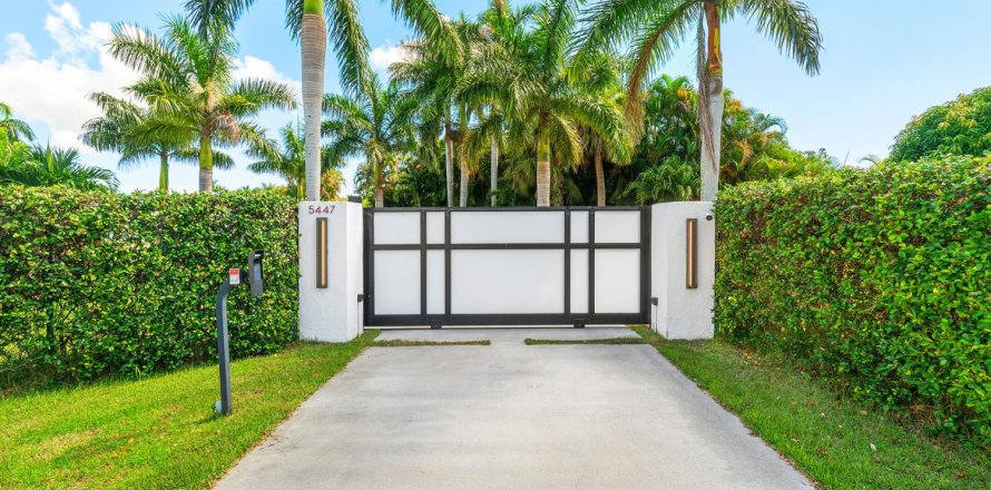 Villa ou maison à Jupiter, Floride 3 chambres, 305.28 m2 № 2270418