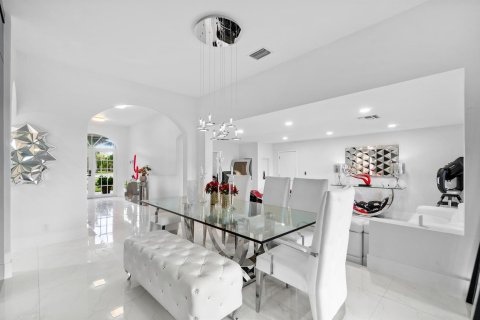Villa ou maison à vendre à Jupiter, Floride: 3 chambres, 305.28 m2 № 2270418 - photo 15