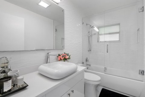 Villa ou maison à vendre à Jupiter, Floride: 3 chambres, 305.28 m2 № 2270418 - photo 30