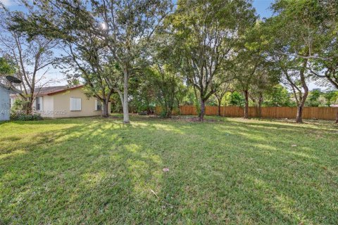 Купить виллу или дом в Майами, Флорида 3 спальни, 104.52м2, № 1985882 - фото 27