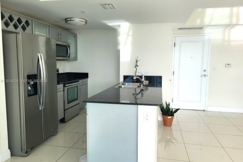 Copropriété à louer à Miami, Floride: 1 chambre, 86.86 m2 № 2076563 - photo 6
