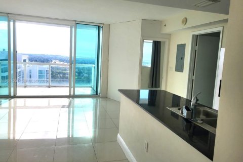 Condo in Miami, Florida, 1 bedroom  № 2076563