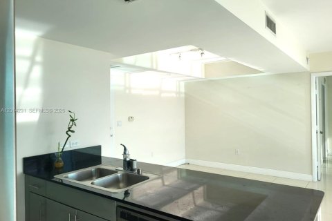 Copropriété à louer à Miami, Floride: 1 chambre, 86.86 m2 № 2076563 - photo 3