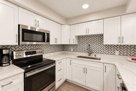 Copropriété à vendre à Clearwater, Floride: 2 chambres, 128.67 m2 № 2373396 - photo 6