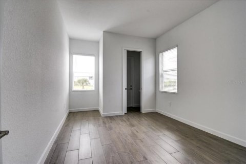Casa en venta en Port Charlotte, Florida, 4 dormitorios, 216.28 m2 № 2118294 - foto 13