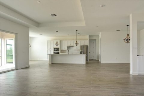 Casa en venta en Port Charlotte, Florida, 4 dormitorios, 216.28 m2 № 2118294 - foto 2