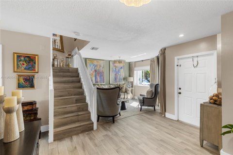 Townhouse in Pembroke Pines, Florida 3 bedrooms, 136.38 sq.m. № 1953918 - photo 1