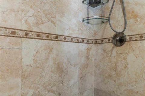 Townhouse in Pembroke Pines, Florida 3 bedrooms, 136.38 sq.m. № 1953918 - photo 15