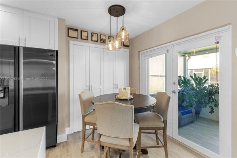 Townhouse in Pembroke Pines, Florida 3 bedrooms, 136.38 sq.m. № 1953918 - photo 27