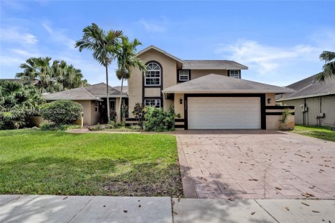 Casa en Cooper City, Florida 4 dormitorios, 222.97 m2 № 2056273