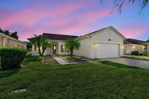 Casa en Poinciana, Florida 2 dormitorios, 133.78 m2 № 2427094