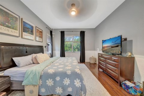 House in Pembroke Pines, Florida 4 bedrooms, 190.82 sq.m. № 2087023 - photo 22