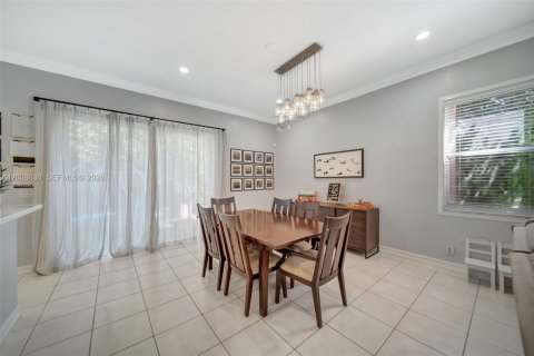 House in Pembroke Pines, Florida 4 bedrooms, 190.82 sq.m. № 2087023 - photo 19
