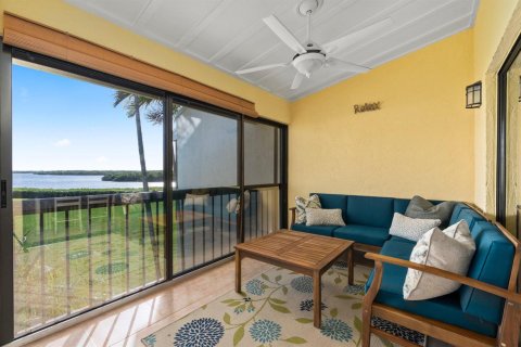 Condo in St. Lucie, Florida, 2 bedrooms № 2146981 - photo 23