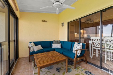 Condo in St. Lucie, Florida, 2 bedrooms № 2146981 - photo 25