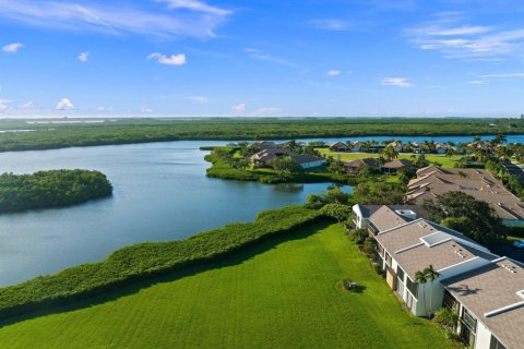Condo in St. Lucie, Florida, 2 bedrooms № 2146981 - photo 7