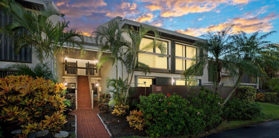 Condo in St. Lucie, Florida, 2 bedrooms № 2146981