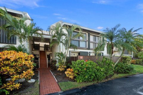 Condo in St. Lucie, Florida, 2 bedrooms № 2146981 - photo 11
