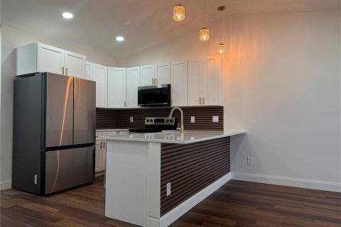 Casa en venta en Orlando, Florida, 3 dormitorios, 100.89 m2 № 1908098 - foto 3