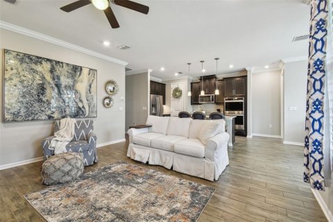 House in Tarpon Springs, Florida 3 bedrooms, 155.33 sq.m. № 1751732 - photo 18
