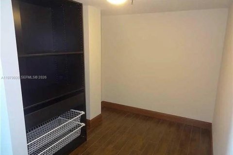 Copropriété à louer à Sunny Isles Beach, Floride: 2 chambres, 122.63 m2 № 2046247 - photo 10