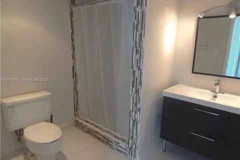 Copropriété à louer à Sunny Isles Beach, Floride: 2 chambres, 122.63 m2 № 2046247 - photo 12