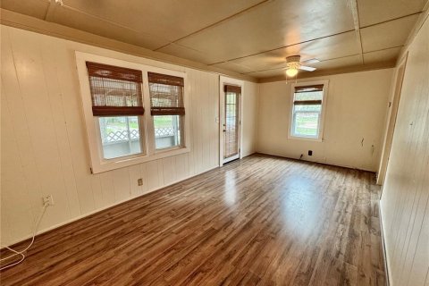 House in Lakeland, Florida 2 bedrooms, 70.05 sq.m. № 1903535 - photo 2