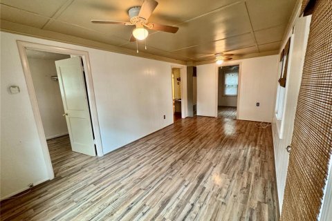 House in Lakeland, Florida 2 bedrooms, 70.05 sq.m. № 1903535 - photo 3
