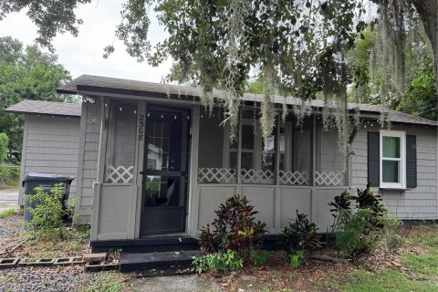 House in Lakeland, Florida 2 bedrooms, 70.05 sq.m. № 1903535 - photo 1